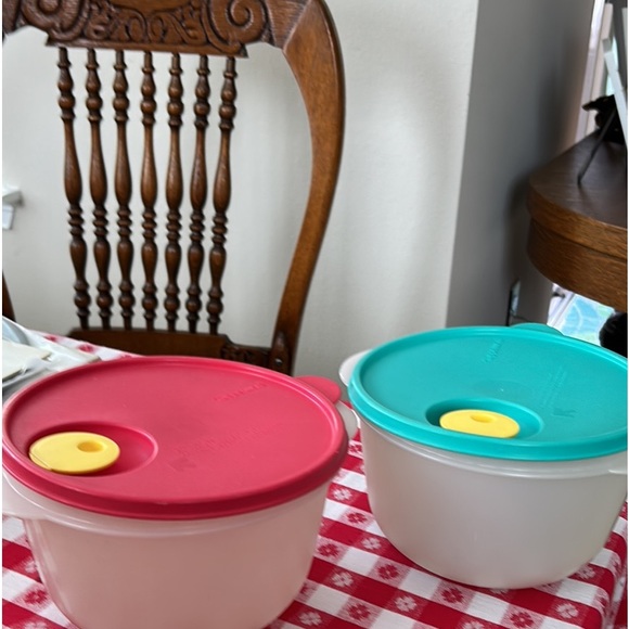 Tupperware Kitchen Vintage Two Piece Microwavable 8 2 Cup